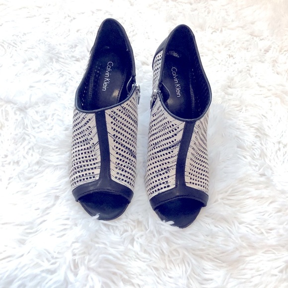 Calvin Klein Open Toe Sandal Heels - Picture 3 of 5